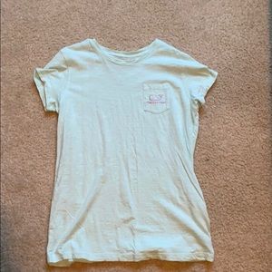 Light blue vineyard vines shirt sleeve shirt